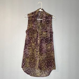 JLo dressy sleeveless shirt